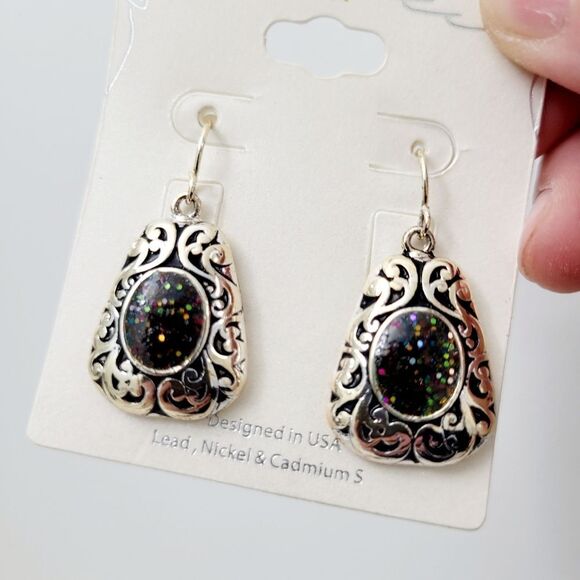 Brand New Fashion Black & Silver Earrings - Picture 2 of 9